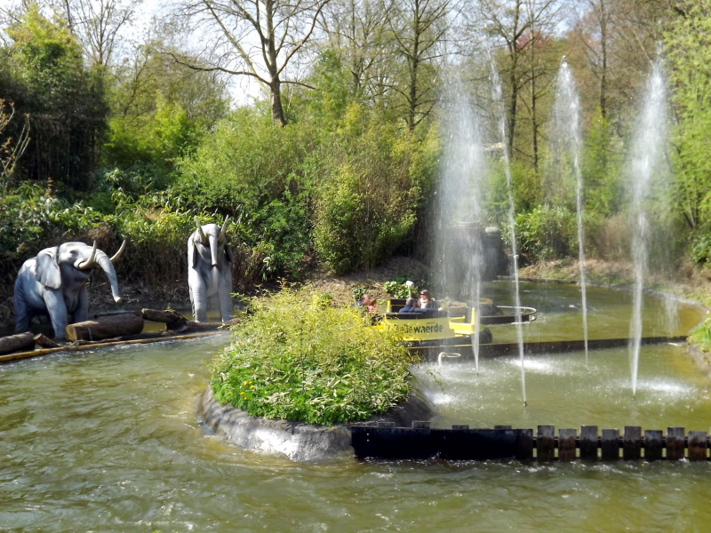 Bengal Rapid River • Vekoma Rapid River
