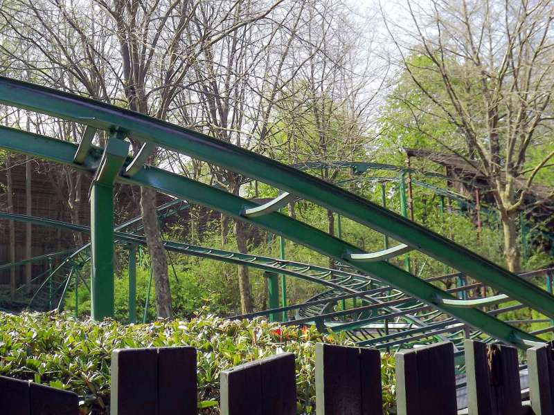 Keverbaan • Zierer Tivoli Coaster
