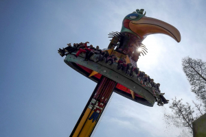 El Volador • HUSS Topple Tower