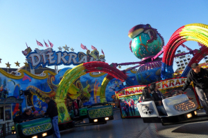 Die Krake (Uhse) • Schwarzkopf Monster