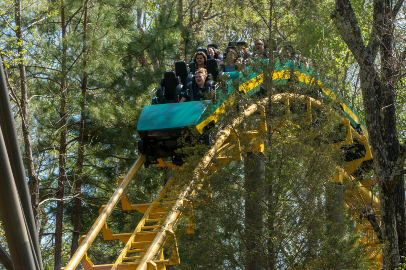 Loch Ness Monster • Arrow Looping Coaster
