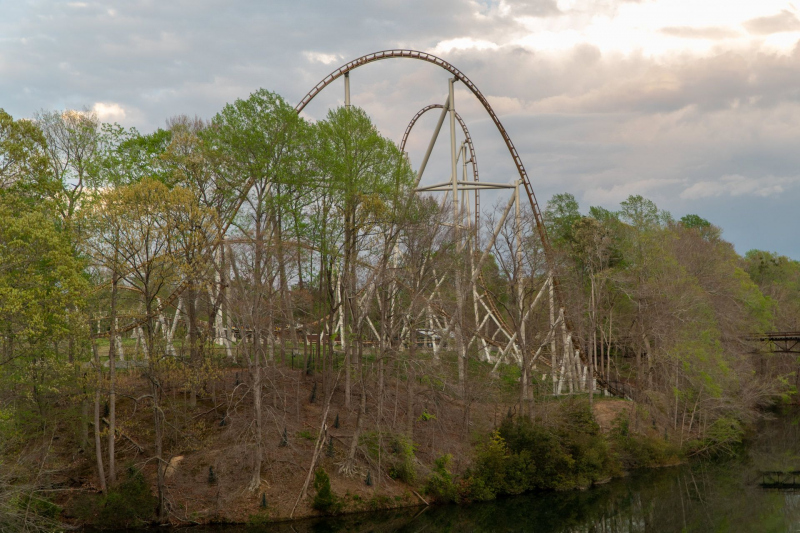 Pantheon • Intamin LSM Launch Coaster