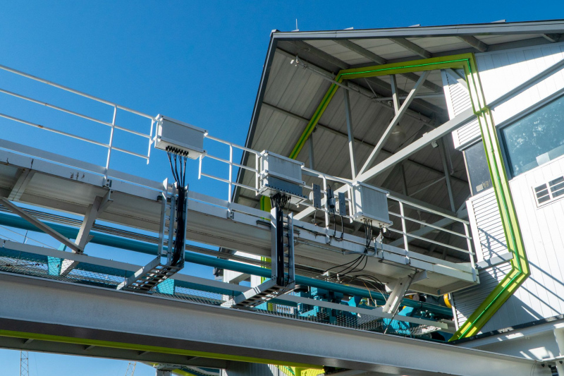 Fury 325