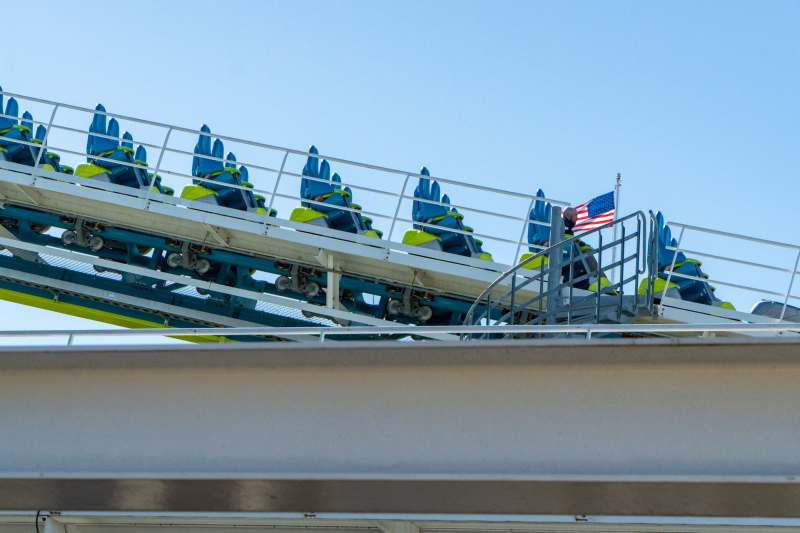 Fury 325