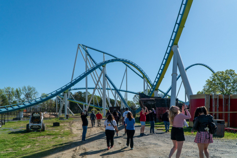 Fury 325
