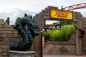 DrageKongen • Intamin Suspended Family Coaster • Djurs Somme