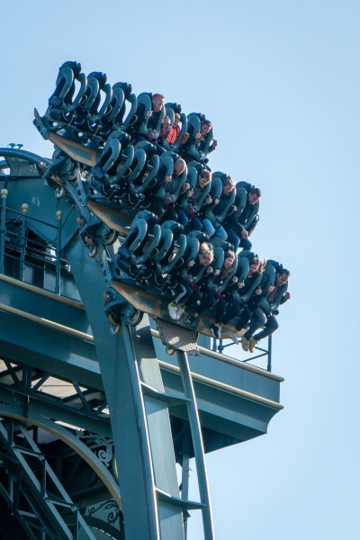 Baron 1898 • B&M Dive Coaster • Efteling