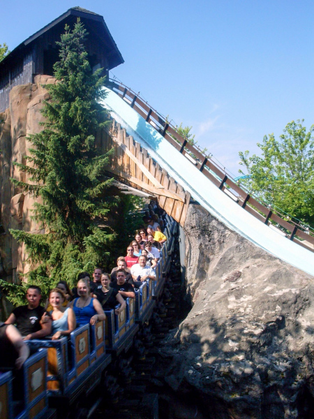 Tiroler Wildwasserbahn • Mack Rides Log Flume