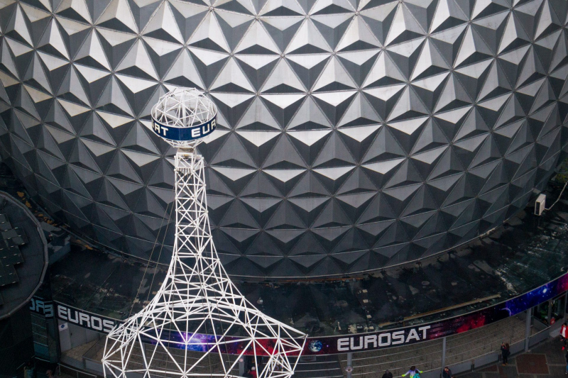 Eurosat • Mack Rides Indoor Coaster