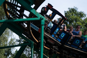 Blauer Enzian • Mack Rides Powered Coaster