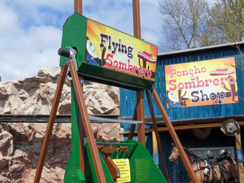 Flying Sombrero • Heege Jungle Loop