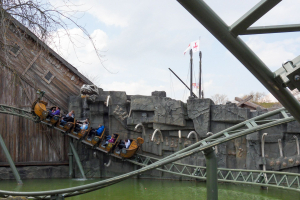 Schlange von Midgard • Gerstlauer Family Coaster