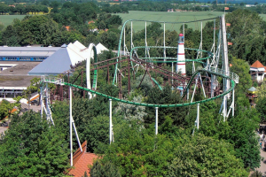 Superrollercoaster Nessie • Schwarzkopf Looping Coaster
