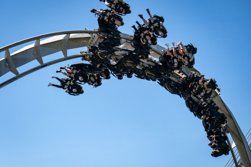 Flug der Dämonen • B&M Wing Coaster