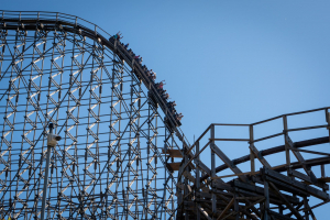 Colossos - Kampf der Giganten • Intamin Wooden Coaster