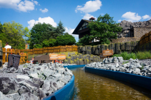 Drachengrotte • Mack Rides Boat Ride