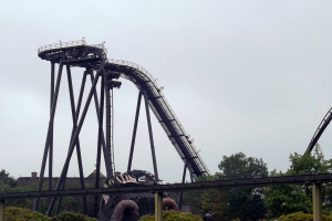 Krake • B&M Dive Coaster