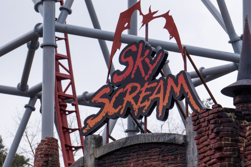 Sky Scream • Premier Rides Sky Rocket II