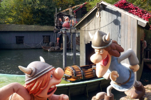 Teufelsfässer • Mack Rides Log Flume