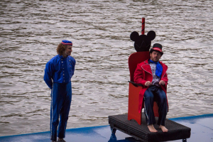 Wasserskishow Hollys Geburtstagsparty