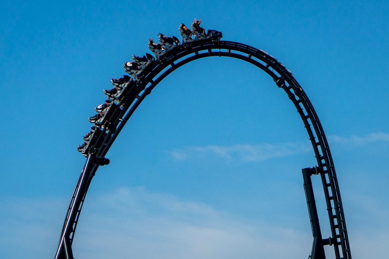 Jurassic World: VelociCoaster • Intamin LSM Launch Coaster
