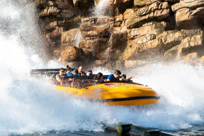 Jurassic Park River Adventure • Vekoma Shoot the Chute