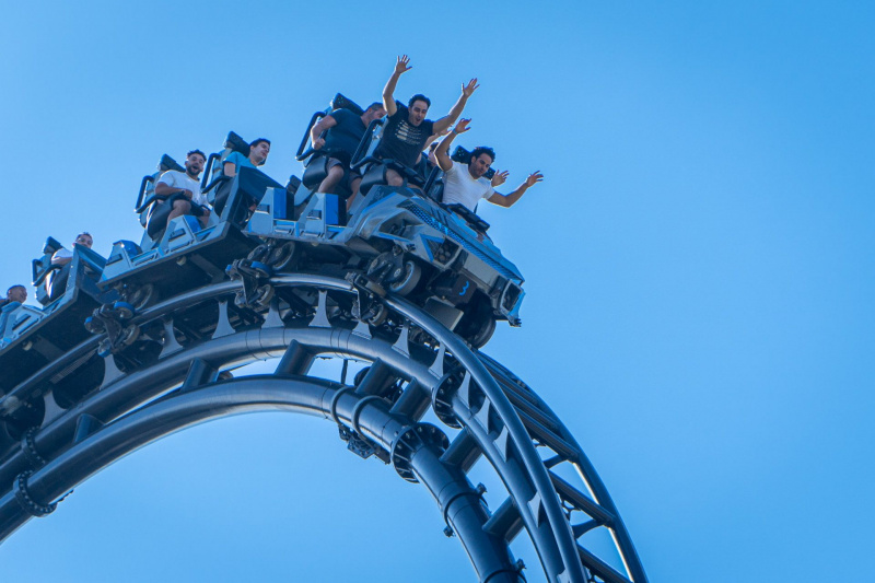 Jurassic World: VelociCoaster • Intamin LSM Launch Coaster