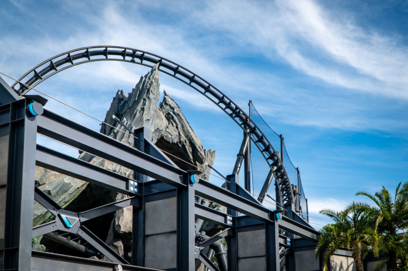 Jurassic World: VelociCoaster • Intamin LSM Launch Coaster