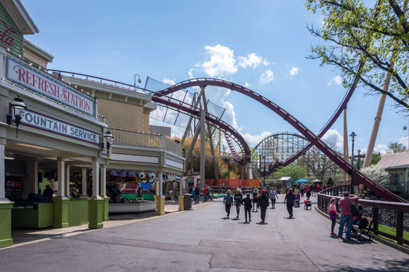 Diamondback • B&M Hyper Coaster
