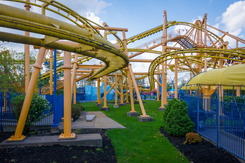 Flying Ace Aerial Chase • Vekoma Suspended Family Coaster