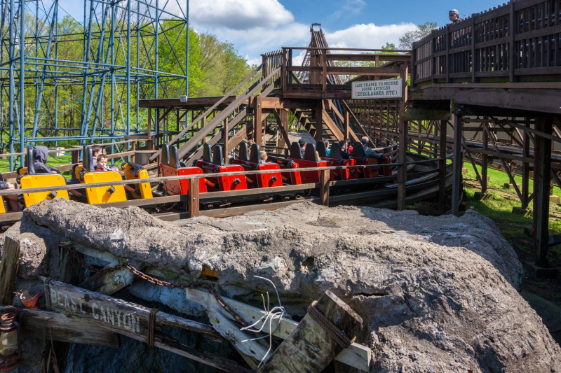 The Beast • In-House built Wooden Coaster
