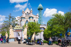 Boo Blasters on Boo Hill • Sally Interactive Dark Ride