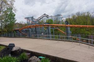 The Bat • Arrow Suspended Coaster