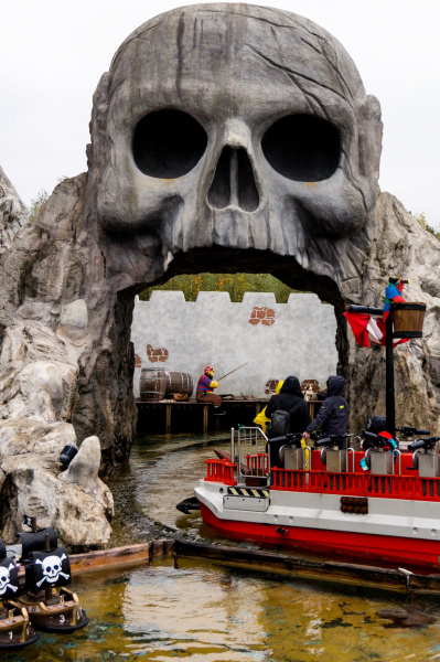 Käpt'n Nick's Piratenschlacht • Mack Rides Splash Battle