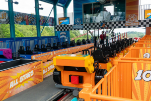 Minifigure Speedway