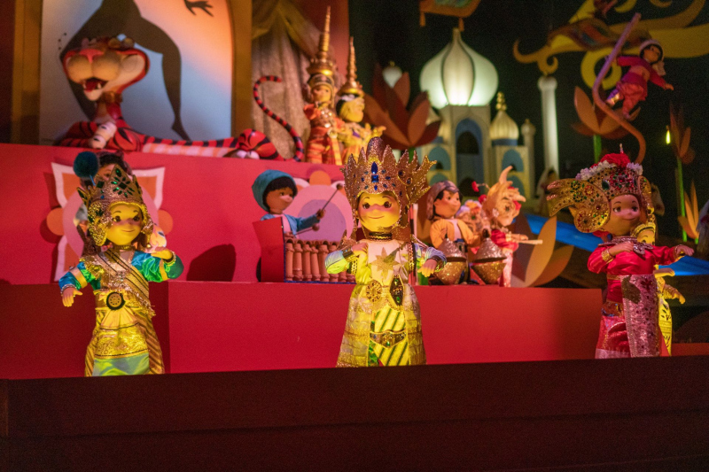 It's a small World