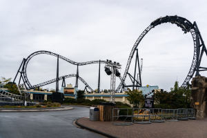 Star Trek Operation Enterprise • Mack Rides Mega Coaster