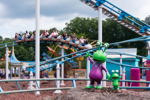 Backyardigans Mission to Mars • Vekoma Family Coaster