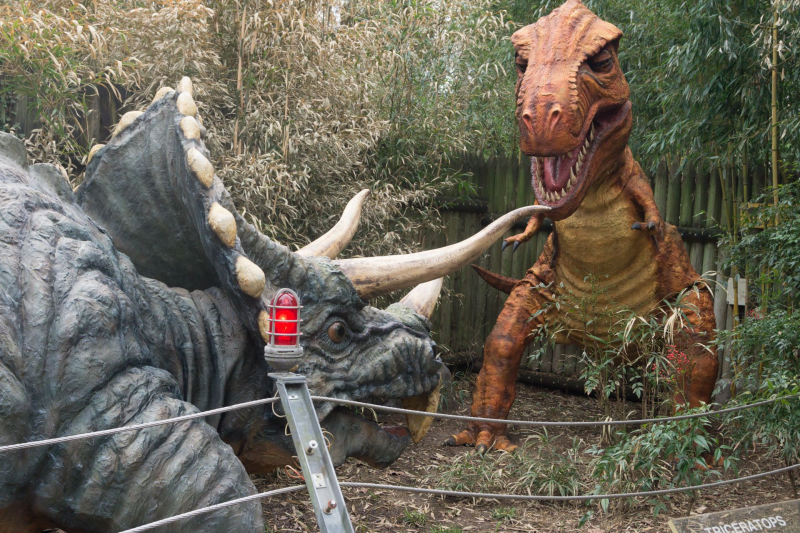 Dinosaures Aventure