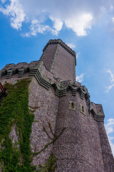 Mystery Castle • Intamin Ballistic Drop Tower