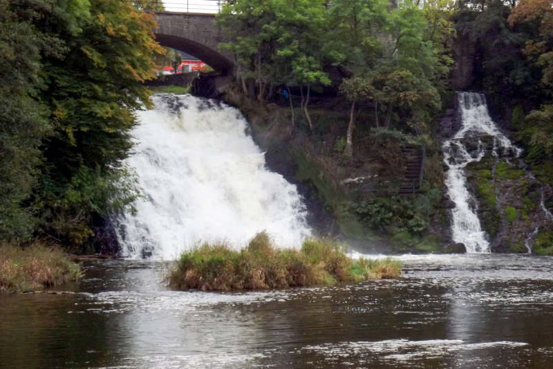 Theme Park nearby picturesque falls