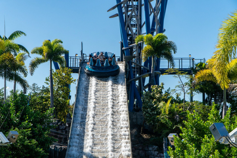 Infinity Falls • Intamin Rapids Ride