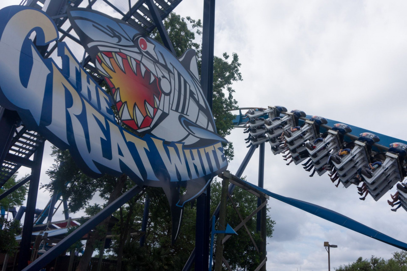 Great White • B&M Inverted Coaster