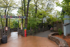 Thunderation • Arrow Mine Train