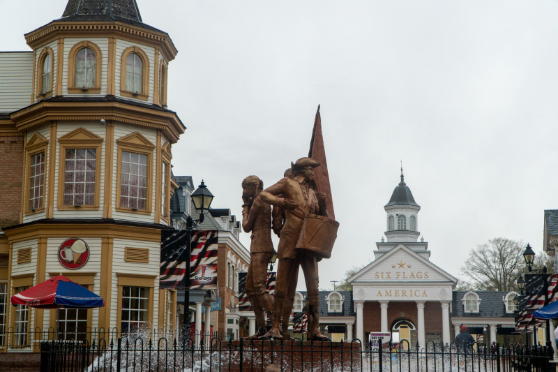Six Flags America