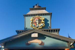 Pirates of the Deep Sea • Sally interactive Dark Ride