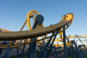 Batman The Ride • B&M Inverted Coaster