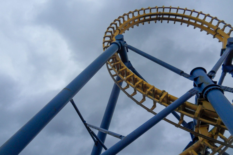 Tornado • Vekoma Invertigo