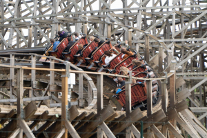 Troy • GCI Wooden Coaster • Toverland