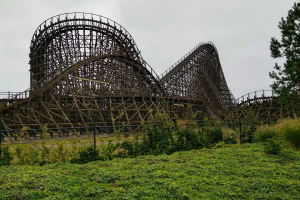 Troy • GCI Wooden Coaster • Toverland
